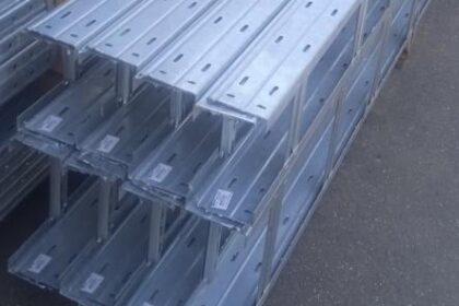 Лестничные лотки